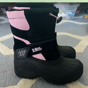 Totes boots